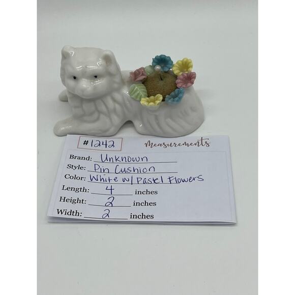 Vintage White Cat Porcelain Pin Cushion Multicolor Pastel Flowers Made in Taiwan - Picture 8 of 8